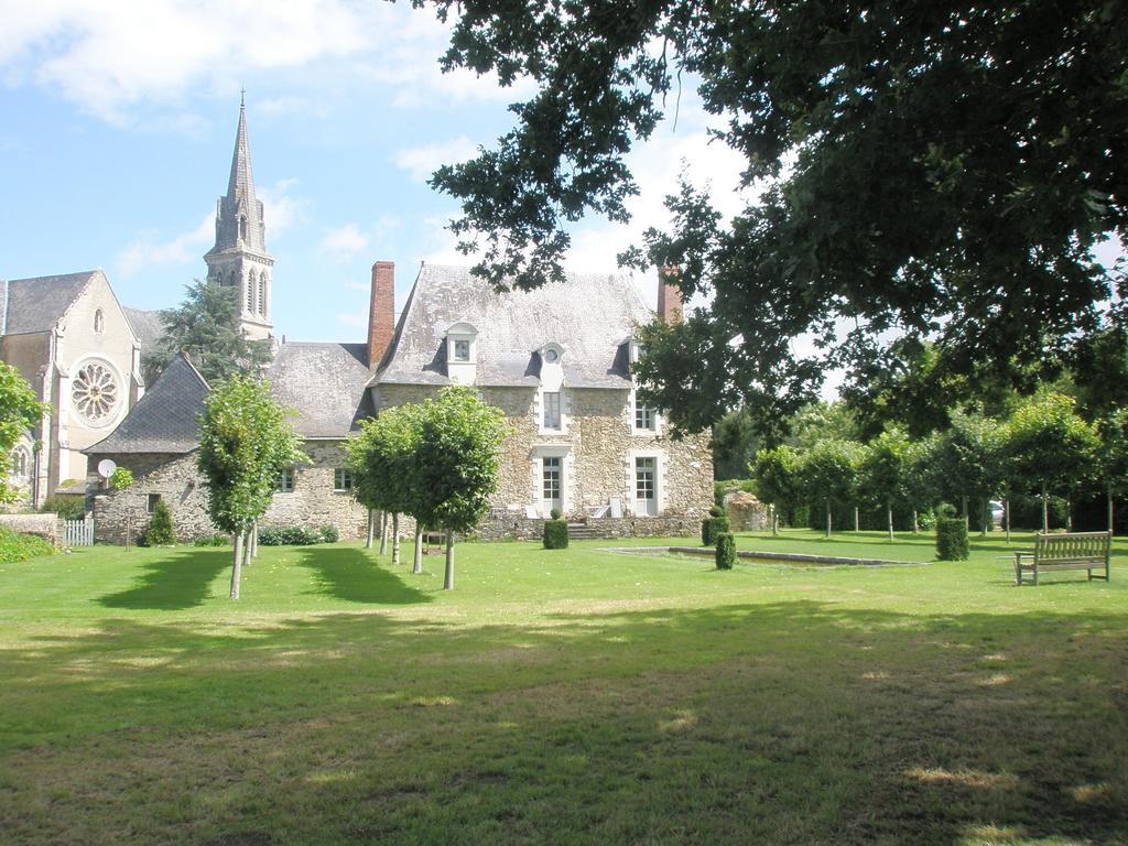 Grange Du Plessis Bed & Breakfast Segré Exterior foto